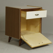 retrorobot.cz_night_stand