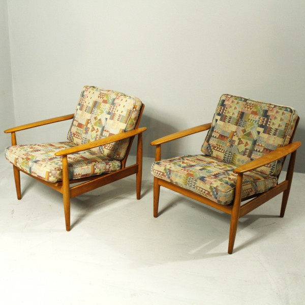 Retrorobot.cz_Lounge_chairs
