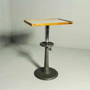 Retrorobot.cz_industrial_table_