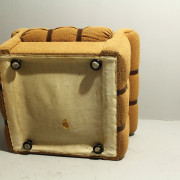retrorobot_armchairs