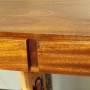 retrorobot_wall_shelf