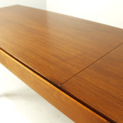 retrorobot_up_zavody