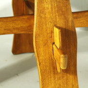 retrorobot_brutalist_table