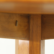 retrorobot_danish_table